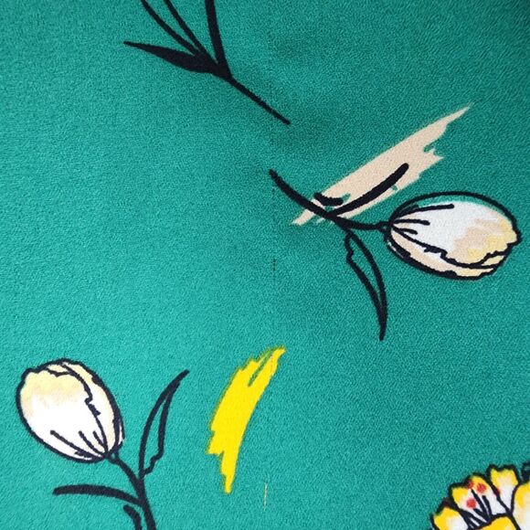 41 Hawthorn Womens Blouse Small Trina Bell Tie 3/4 Sleeve Green Floral V Neck - Picture 12 of 12